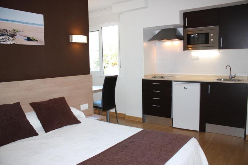 Guest house Rocamar 2*